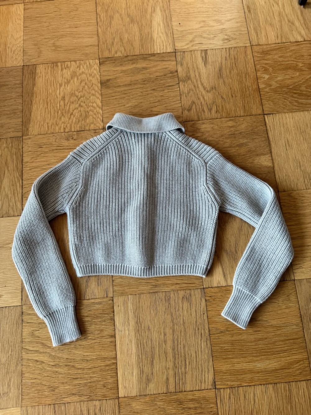Wilfred Cropped Rib Knit Button-Up Cardigan - Picture 2 of 7